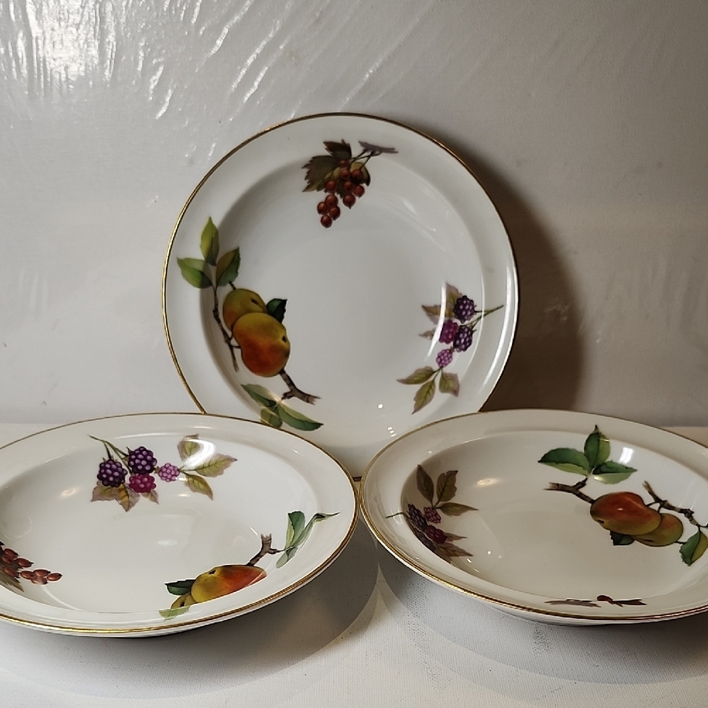#(2)Royal Worcester Evesham Cereal Or Fruit Bowl 6.5" Set Of 3